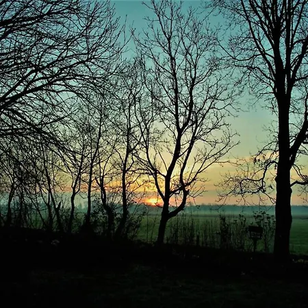 On Former Island Wieringen Vakantiehuis *