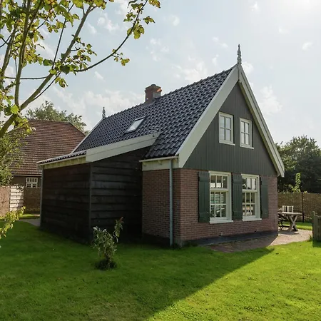 Vakantiehuis Near Lutjestrand Oosterklief