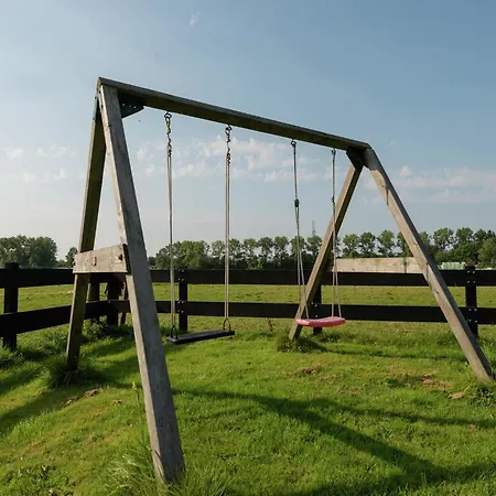 Vakantiehuis Near Lutjestrand *